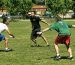 joueurs-ultimate-frisbee-en-defense-a-trois