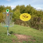 X-COM Disc-Golf - panier de disc-golf et disque jaune - Boutique Frisbee-Ultimate
