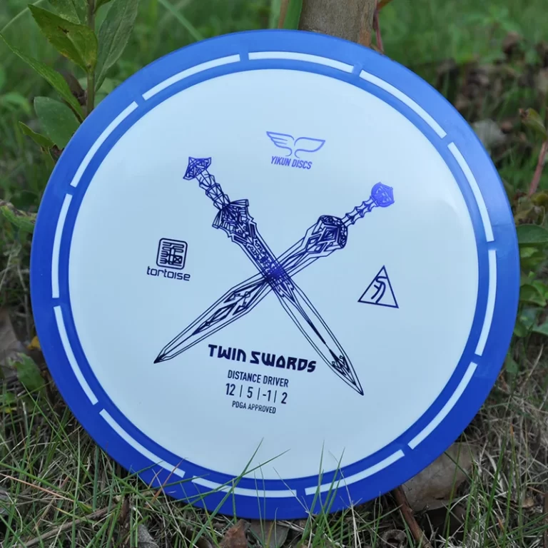 Frisbee Yikun Disc-Golf Distance Driver TWIN SWORDS Bleu Turtoise Line en extérieur